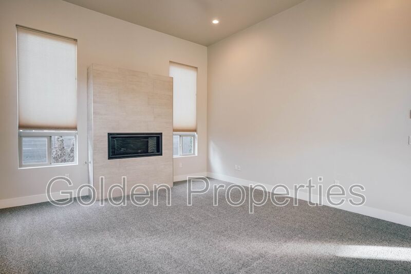 3 Bed, 3 Bath Home in Riverstone – Available Mid-October! property image