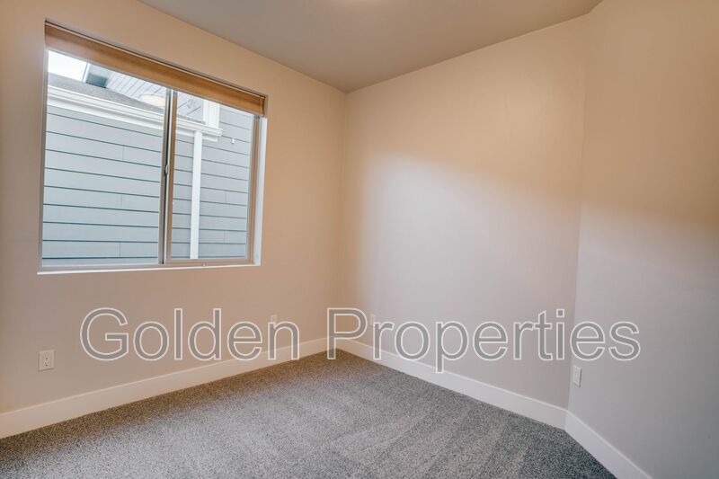 3 Bed, 3 Bath Home in Riverstone – Available Mid-October! property image