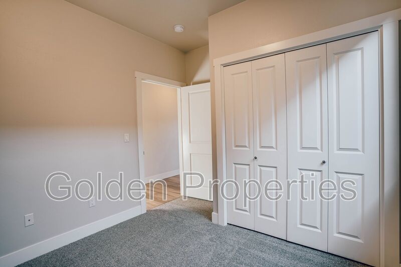 3 Bed, 3 Bath Home in Riverstone – Available Mid-October! property image