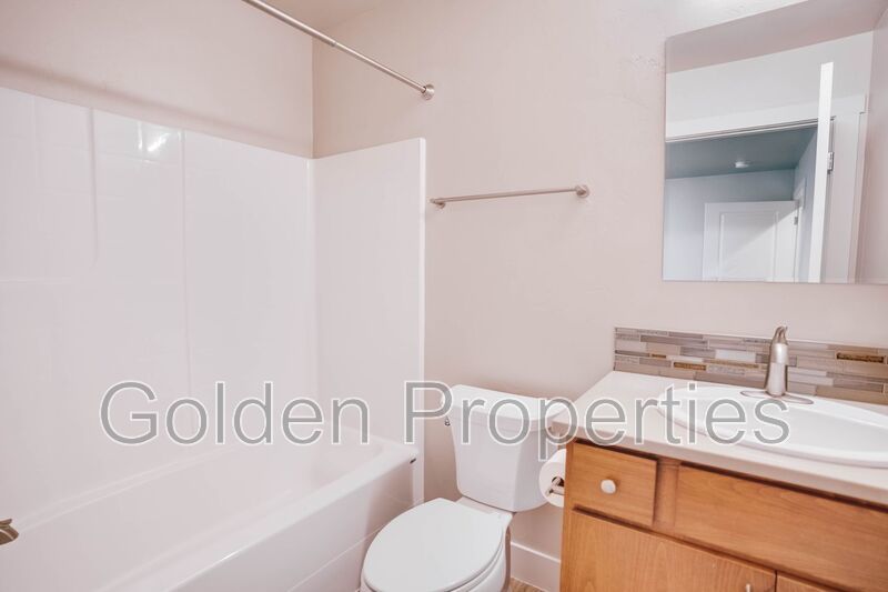 3 Bed, 3 Bath Home in Riverstone – Available Mid-October! property image