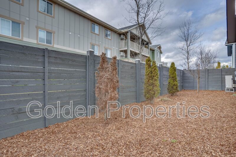 3 Bed, 3 Bath Home in Riverstone – Available Mid-October! property image