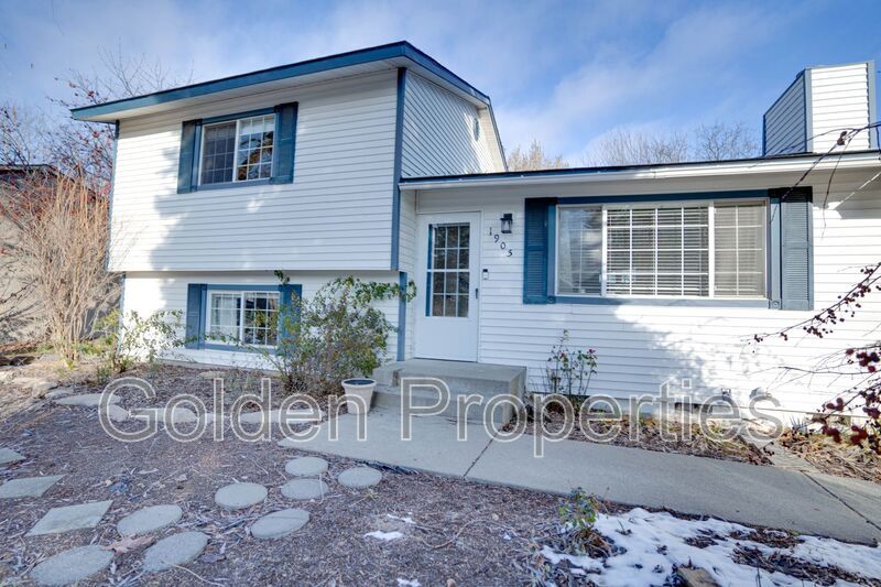 1905 West James Crowe Drive property image