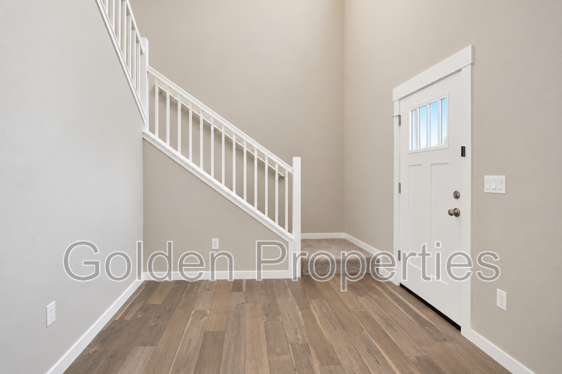 4 Bed, 2.5 Bath Home in Post Falls – Available NOW! property image