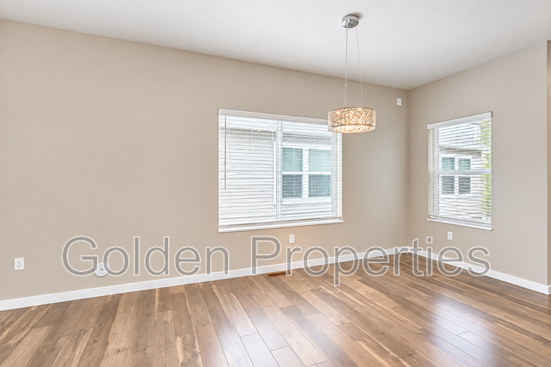 4 Bed, 2.5 Bath Home in Post Falls – Available NOW! property image