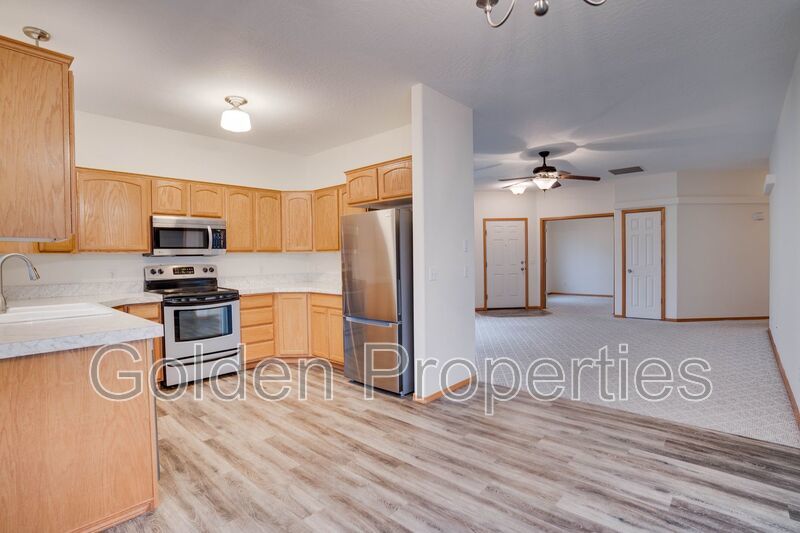 503 E Whitewater Ln property image