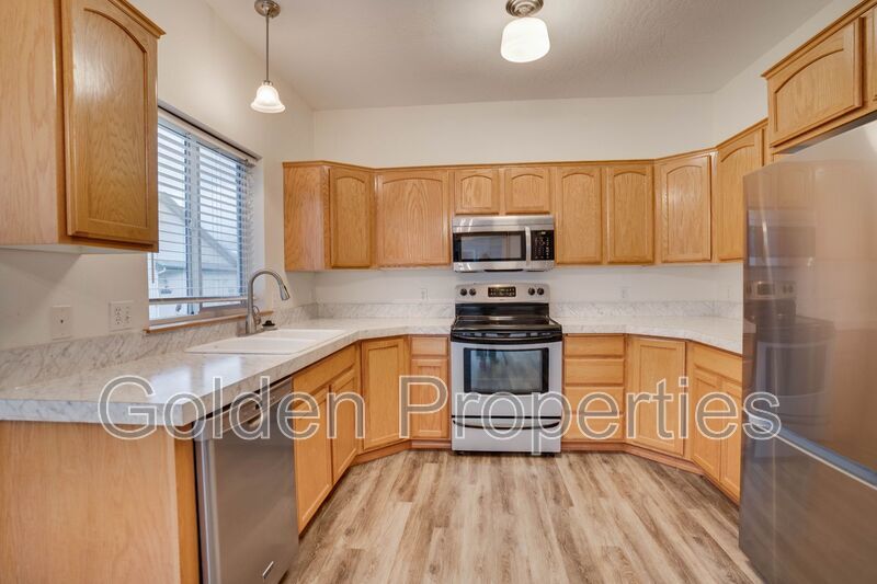 503 E Whitewater Ln property image