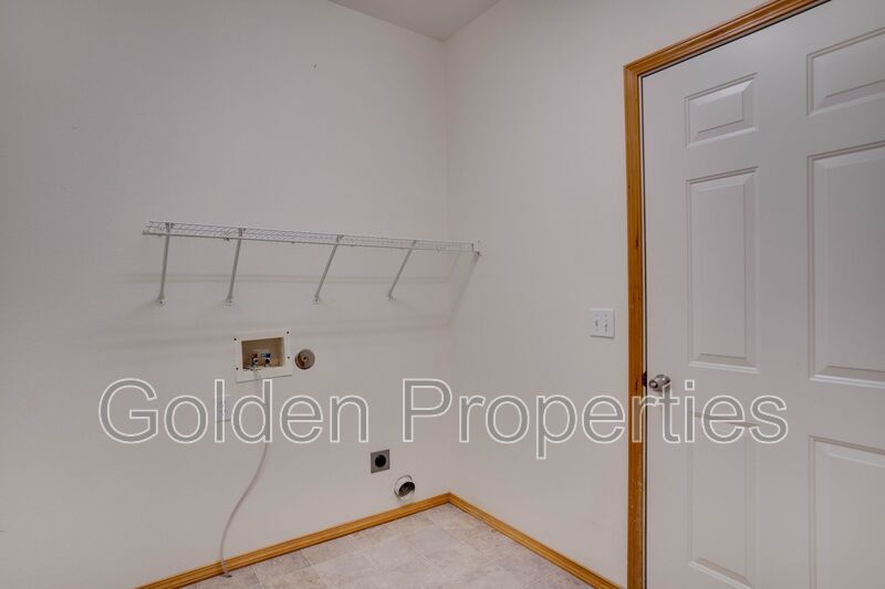 503 E Whitewater Ln property image