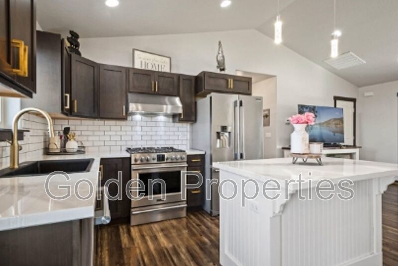 1505 East Yellowstone Avenue property image
