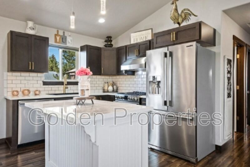 1505 East Yellowstone Avenue property image