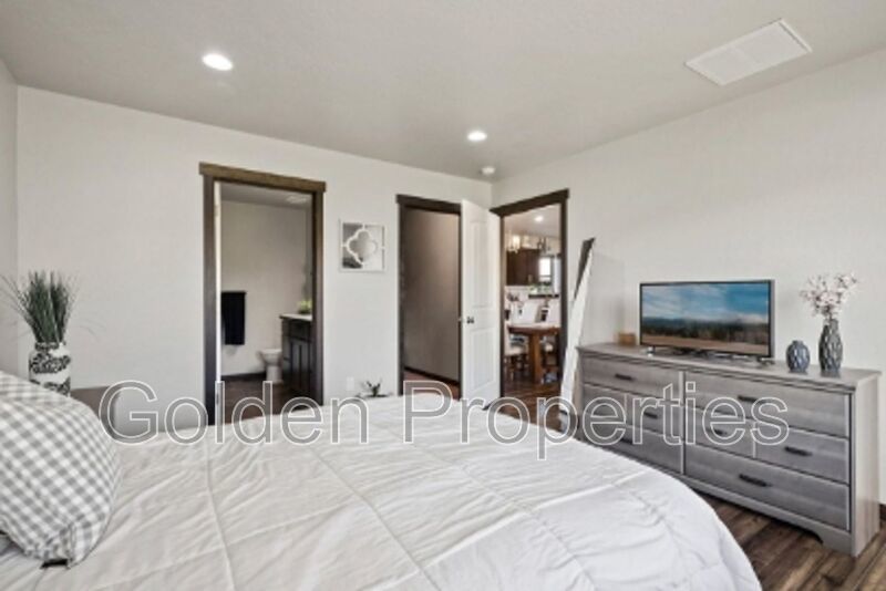 1505 East Yellowstone Avenue property image