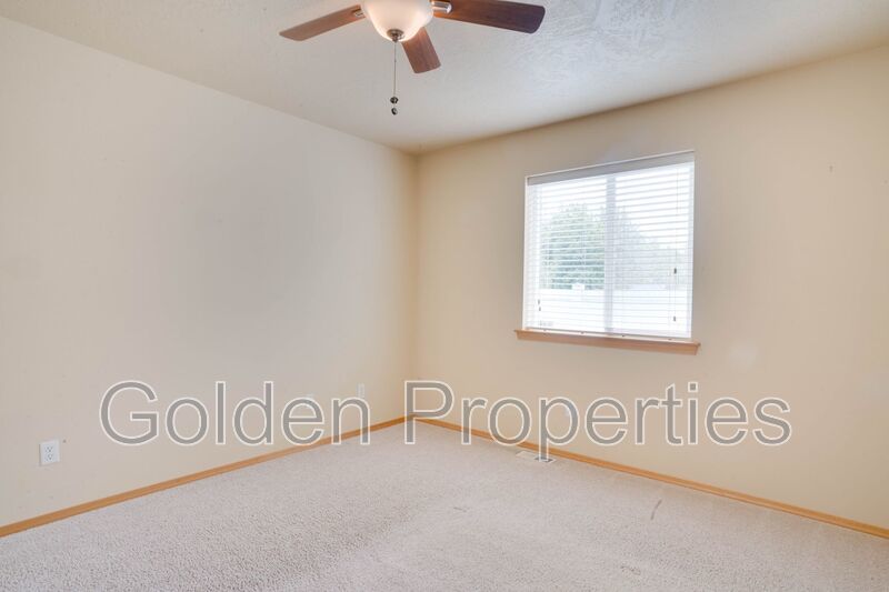 Large hard to find 4-bedroom! property image