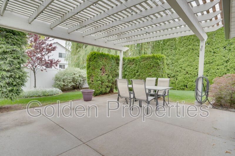 Large hard to find 4-bedroom! property image