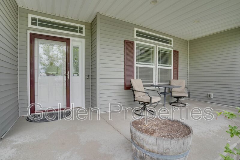 Large hard to find 4-bedroom! property image